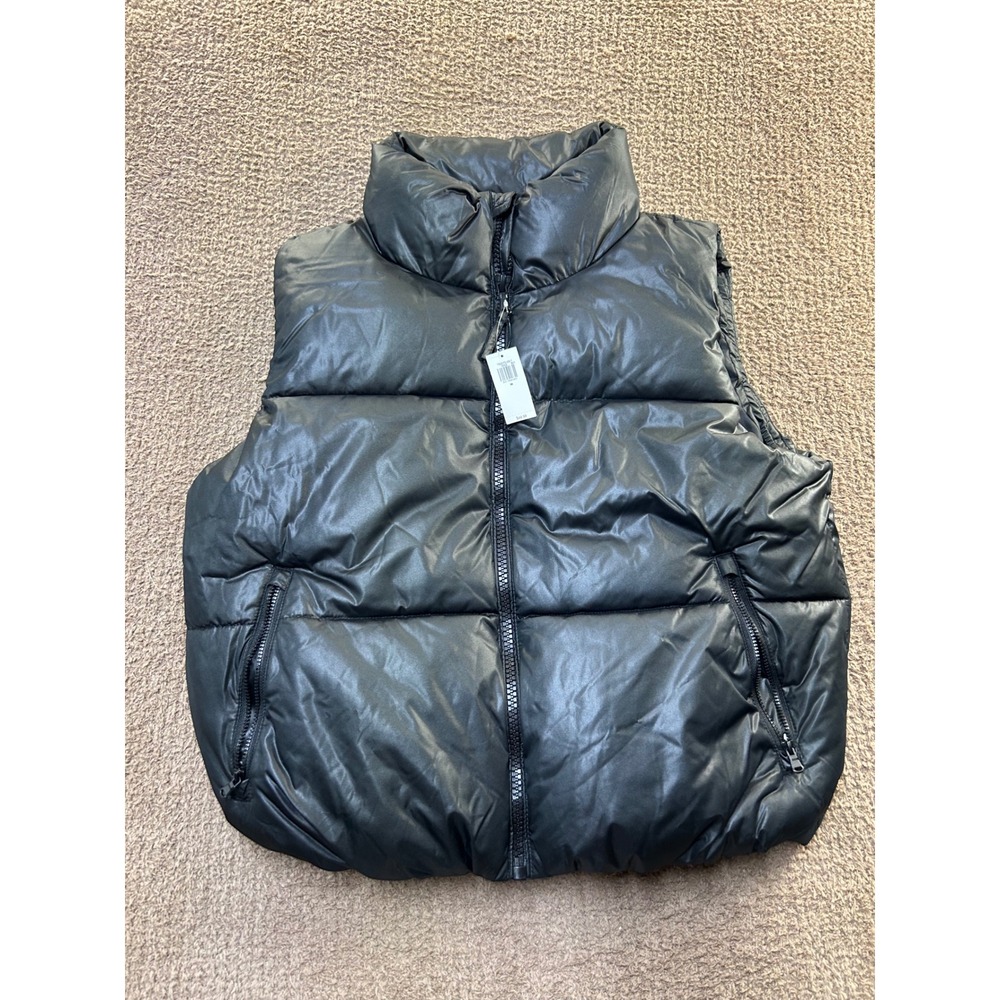 Old Navy Womens Black Puffer Vest Go-Recycled Metallic Sleeveless Jacket M NEW